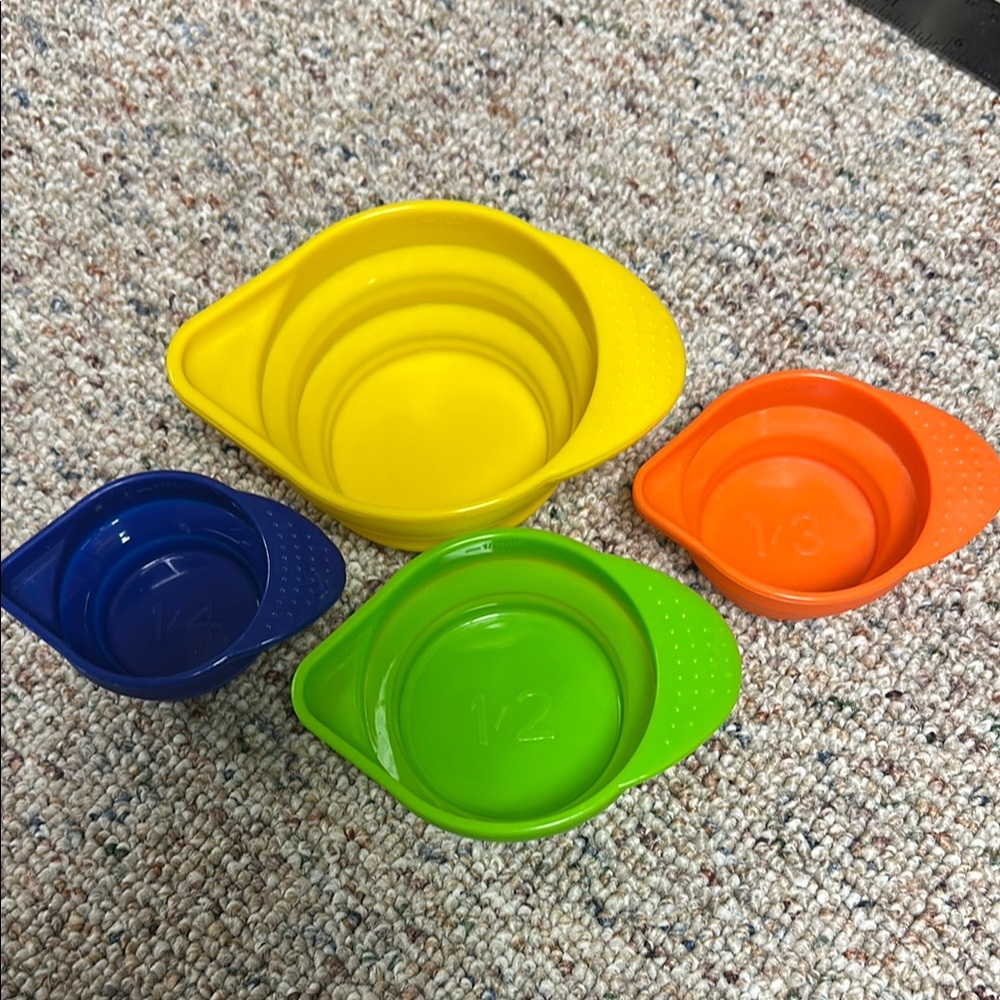 Silicone collapsible Colorful Measuring Cups Set